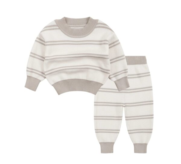 white and grey stripped set